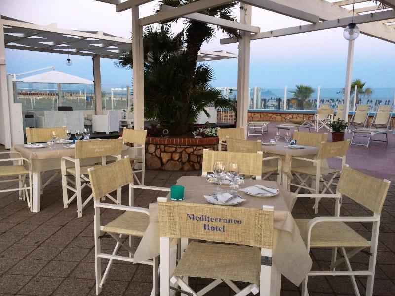 Hotel Mediterraneo Lido di Latina Exterior foto