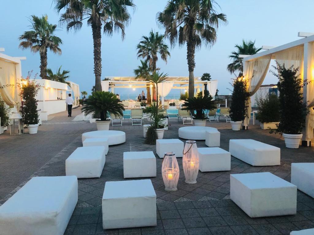 Hotel Mediterraneo Lido di Latina Exterior foto